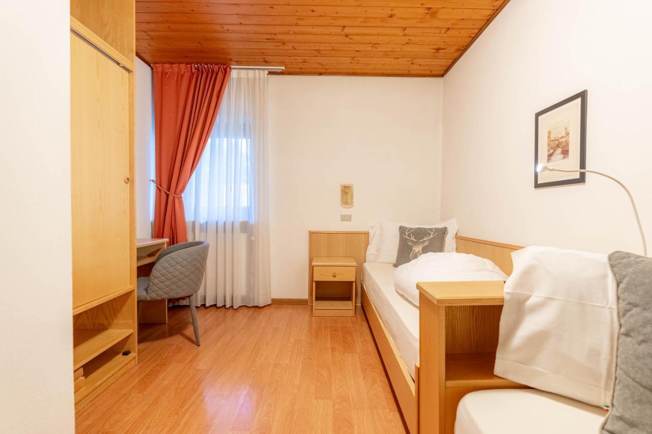 Albergo Dolomiti Cavalese Ngoại thất bức ảnh